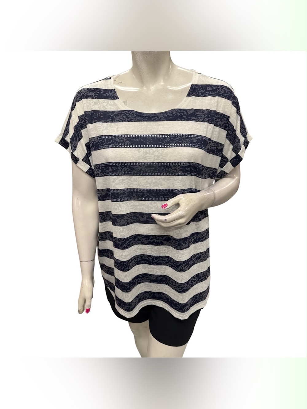 Laura NWT Navy and White Striped Short Sleeve Tee Sizs 3X